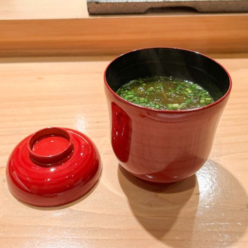 Red miso soup with aosa seaweed